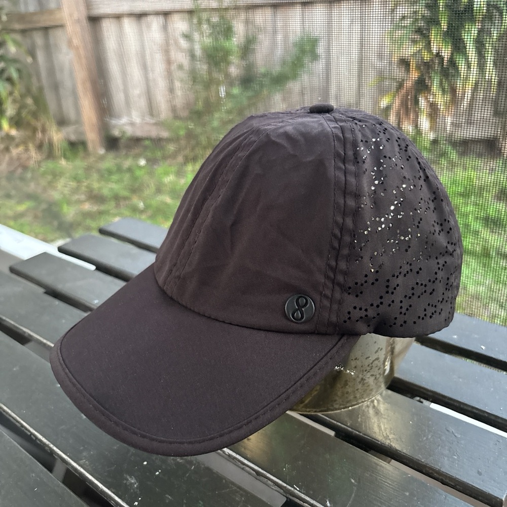 Layer 8 athletic running hat one zise